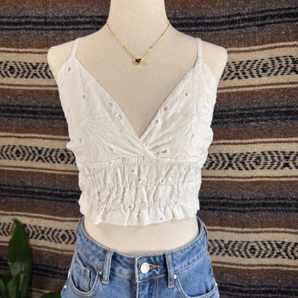 Ocean Drive Womens White Eyelet Smocked Crop Top V-Neck Camisole Small CCT1260